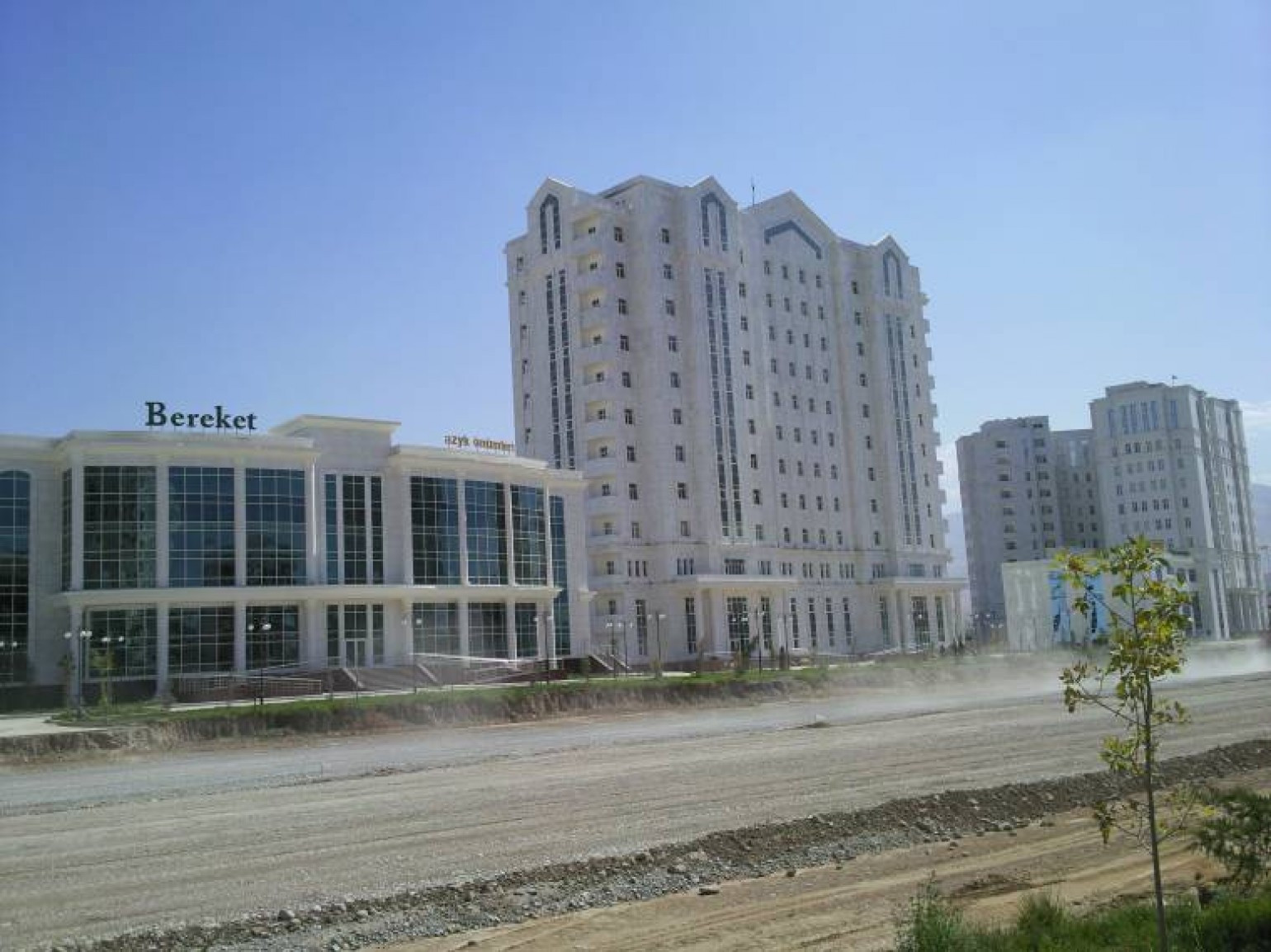 PREZİDENTBANK RESİDENCE AND SHOPPİNG MALL ASHGABAT / TURKMENİSTAN